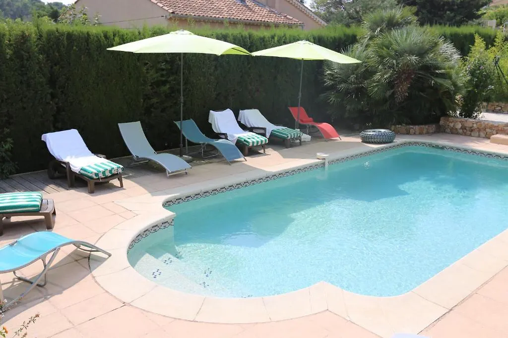 Bed and Breakfast La Bastide Des Pins Le Pradet 0*,